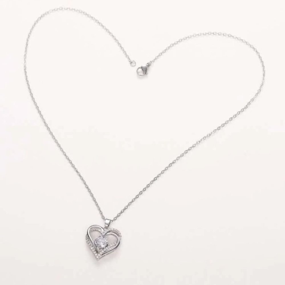 Cubic Zirconia Heart Pendant Necklace for Women Wedding Party - Picture 5 of 6